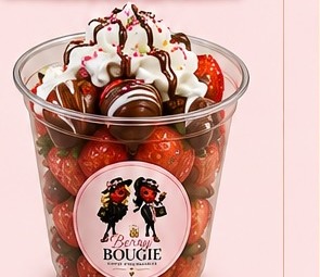 Berry Bougie cup with fresh strawberries, warm chocolate, whipped cream and toppings